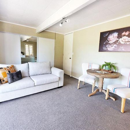 Cozy 1Br Stay In Taupo Central Ngoại thất bức ảnh